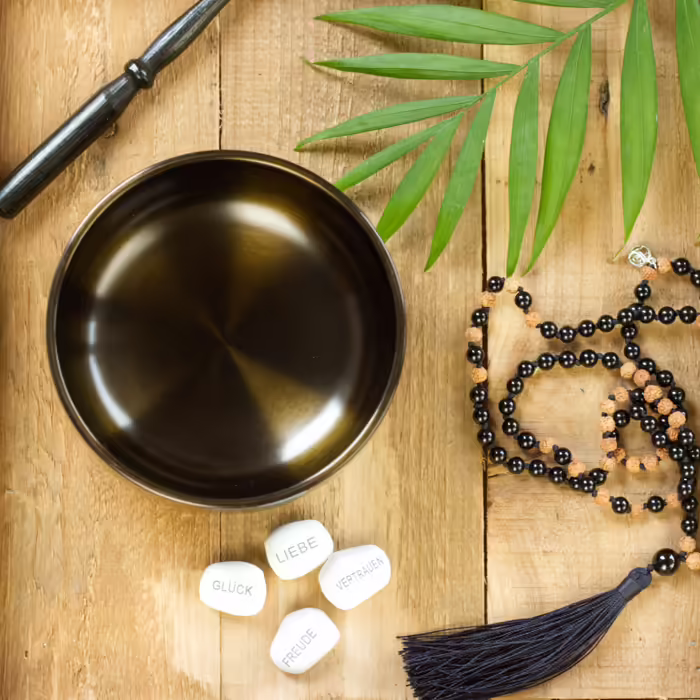 Japán hangtálak - Japán Hangtál - ZEN - Fekete  Ez a jap&aacute;n ZEN hangt&aacute;l fekete lakkoz&aacute;s&uacute;, amelye