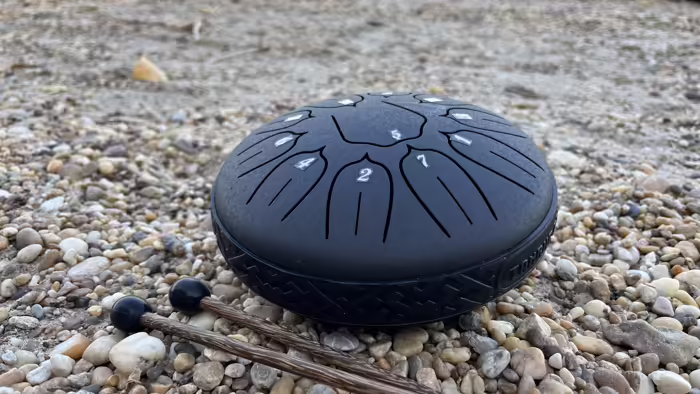 Handpan - Kicsi handpan2  <div style="font-size: 1rem;">Gyönyörű hangja mindenkit elvarázsol. Két dar 