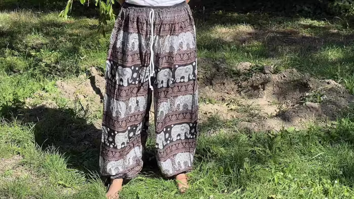 Thai női nadrágok - Thai női jázmin nadrág - Barna fekete elefántos  <span style="font-size: 1rem;">Thaif&ouml;ldről &eacute;rkezett J&aacute;zm 