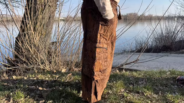 Nepáli férfi nadrág - Nepáli férfi nadrág - Barna Mandalás  <span style="font-size: 1rem;">A barna színű, mandala mintával díszített ne 