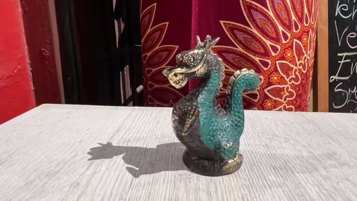 Réz szobrok - Balinéz bronz sárkány  K&uuml;l&ouml;nleges, balin&eacute;z bronz s&aacute;rk&aacute;ny szobor r&e 
